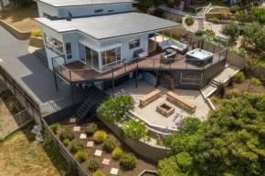 River View Holiday House Sleeps 8 10min to CBD
